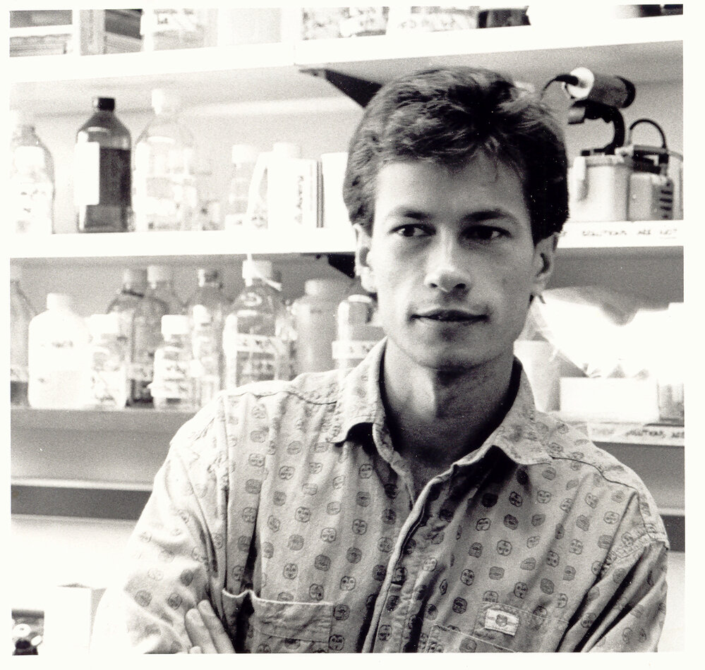 Dr Henderson