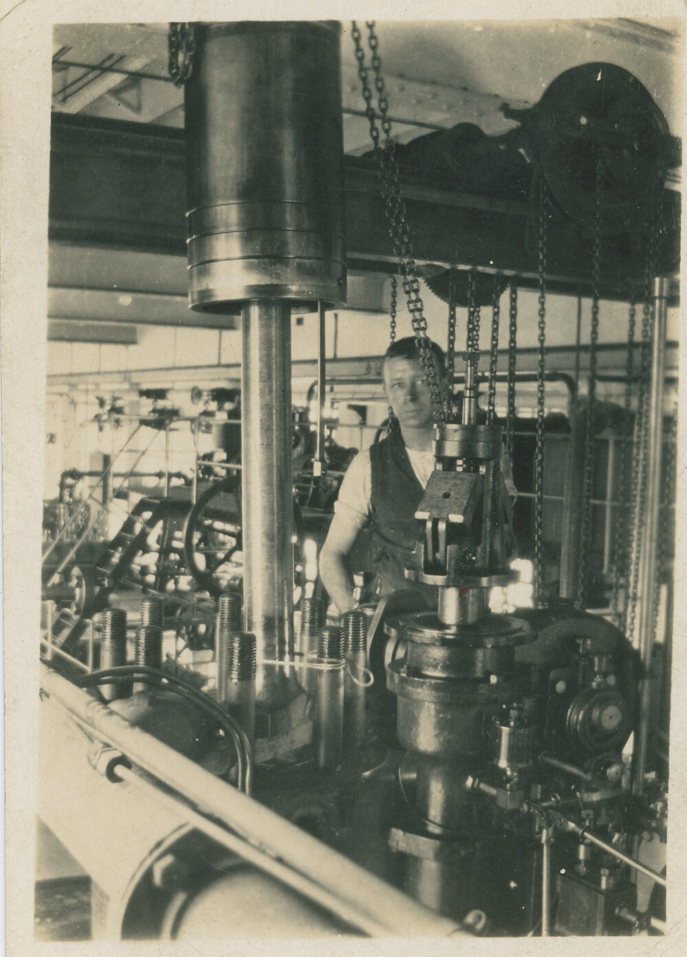 Mirrlees &amp; Day Diesel Engine, Peter Nicol Russell (PNR) School of Engineering