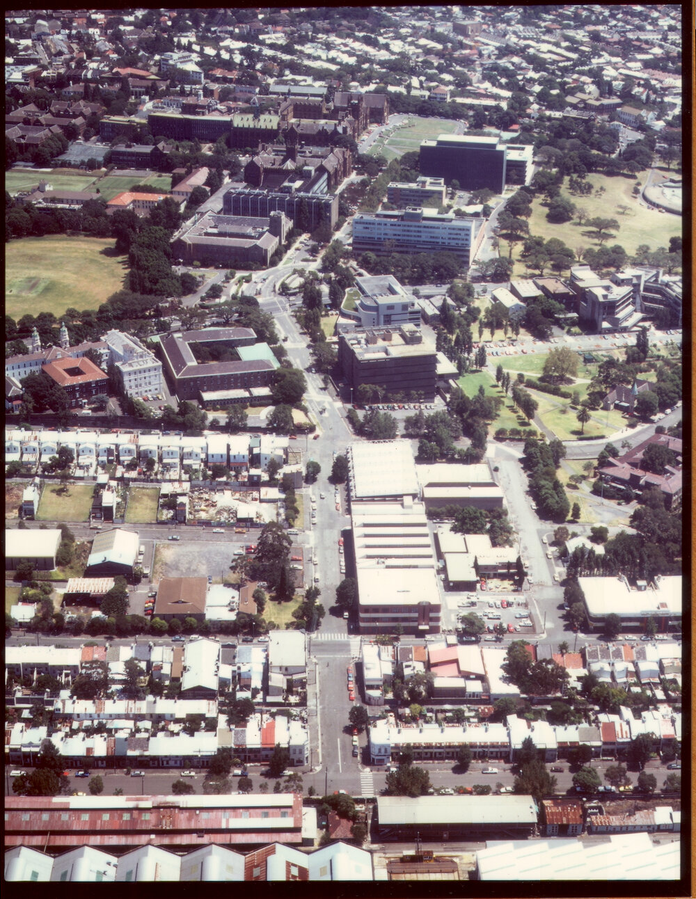 Aerial Photographs 1991 - Volume A - Conybeare Morrison Views - Codrington Street Axis from South