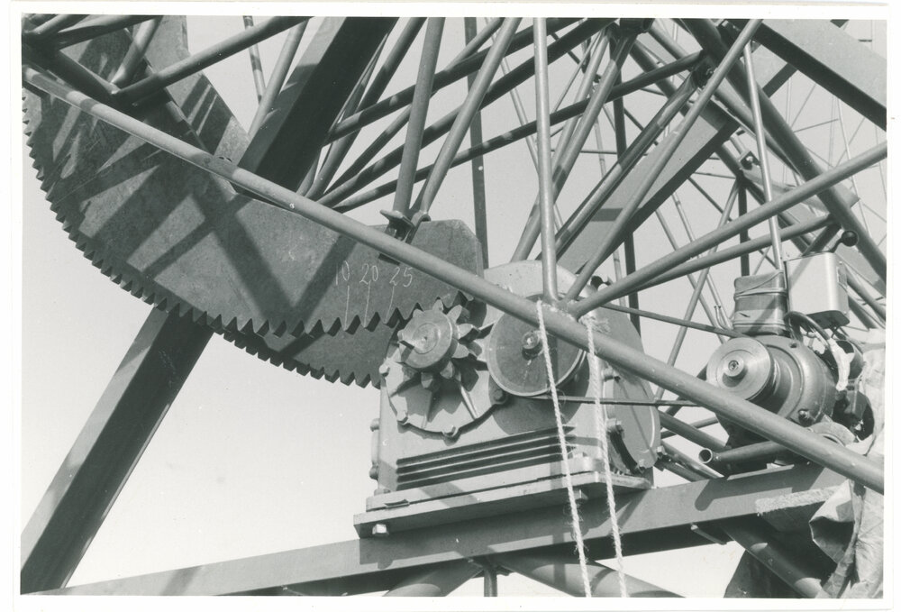 Mills Cross Radio Telescope Construction