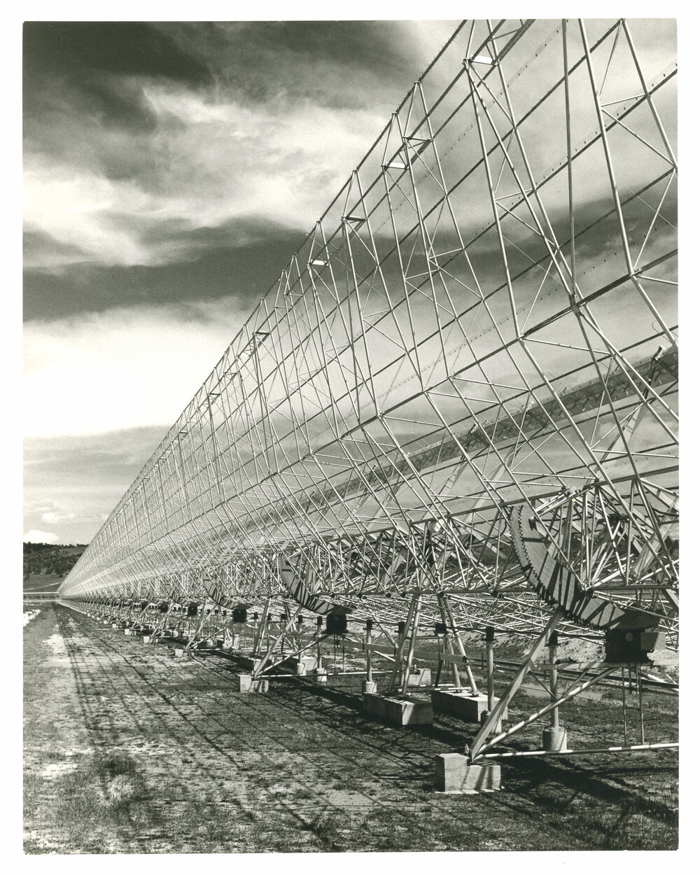 Mills Cross Radio Telescope Construction
