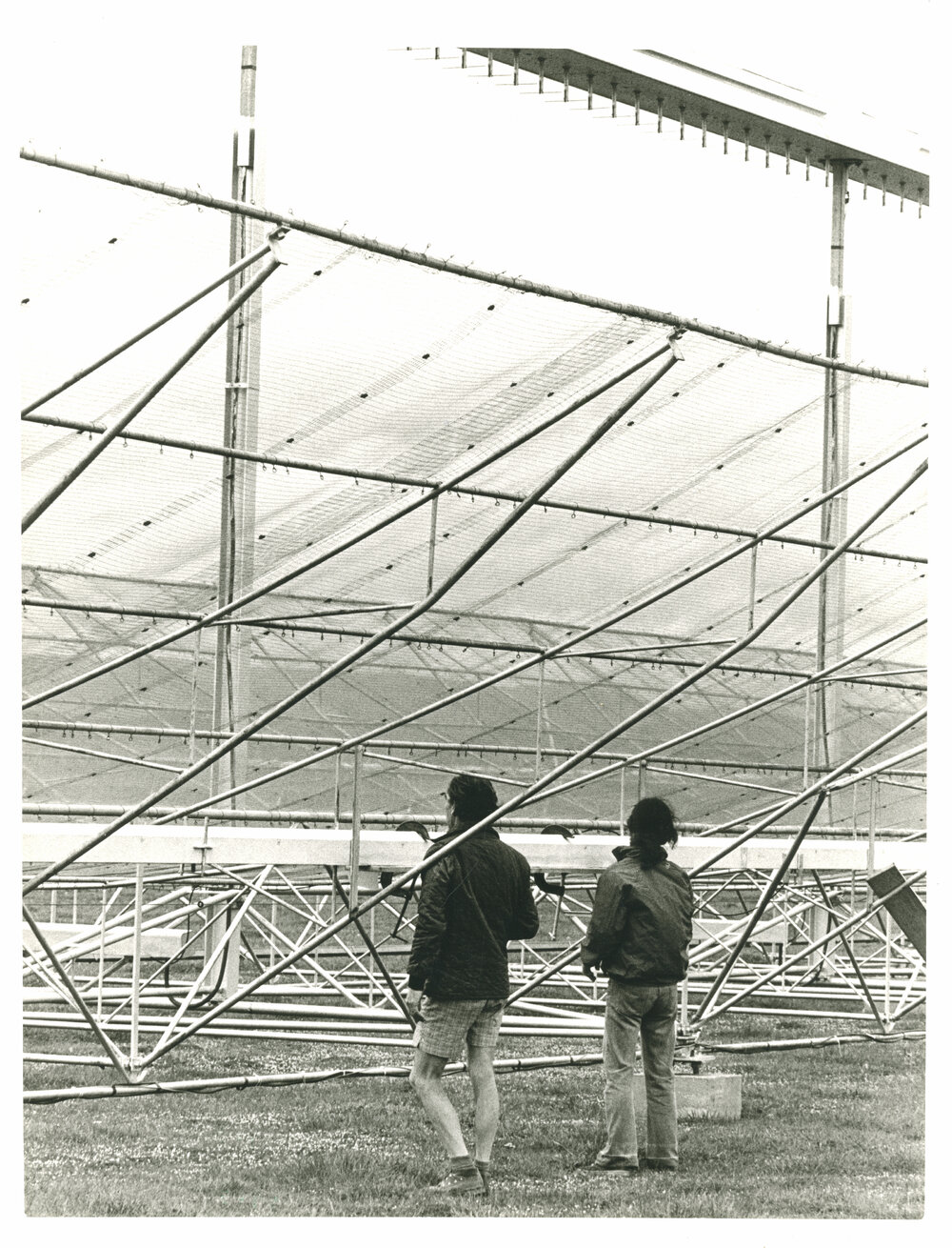 Mills Cross Radio Telescope Construction