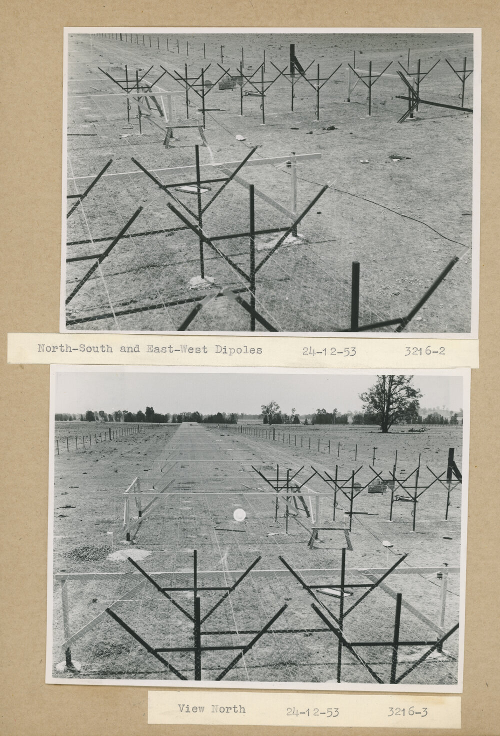 Construction of the Fleurs Cross and Radioastronomy Field Station - North-South and East-West Dipoles and View North