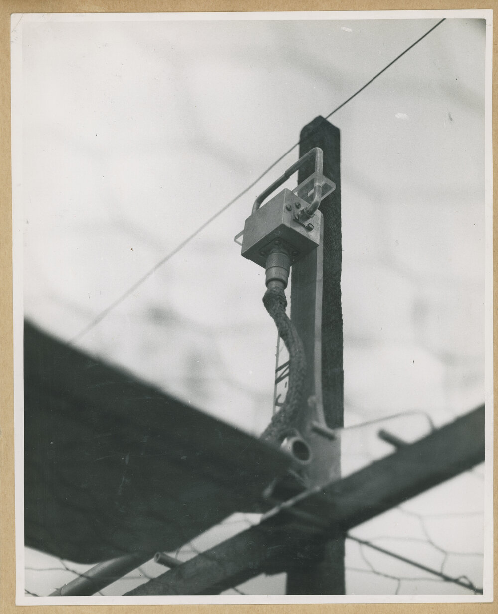Construction of the Fleurs Cross and Radioastronomy Field Station - Equipment