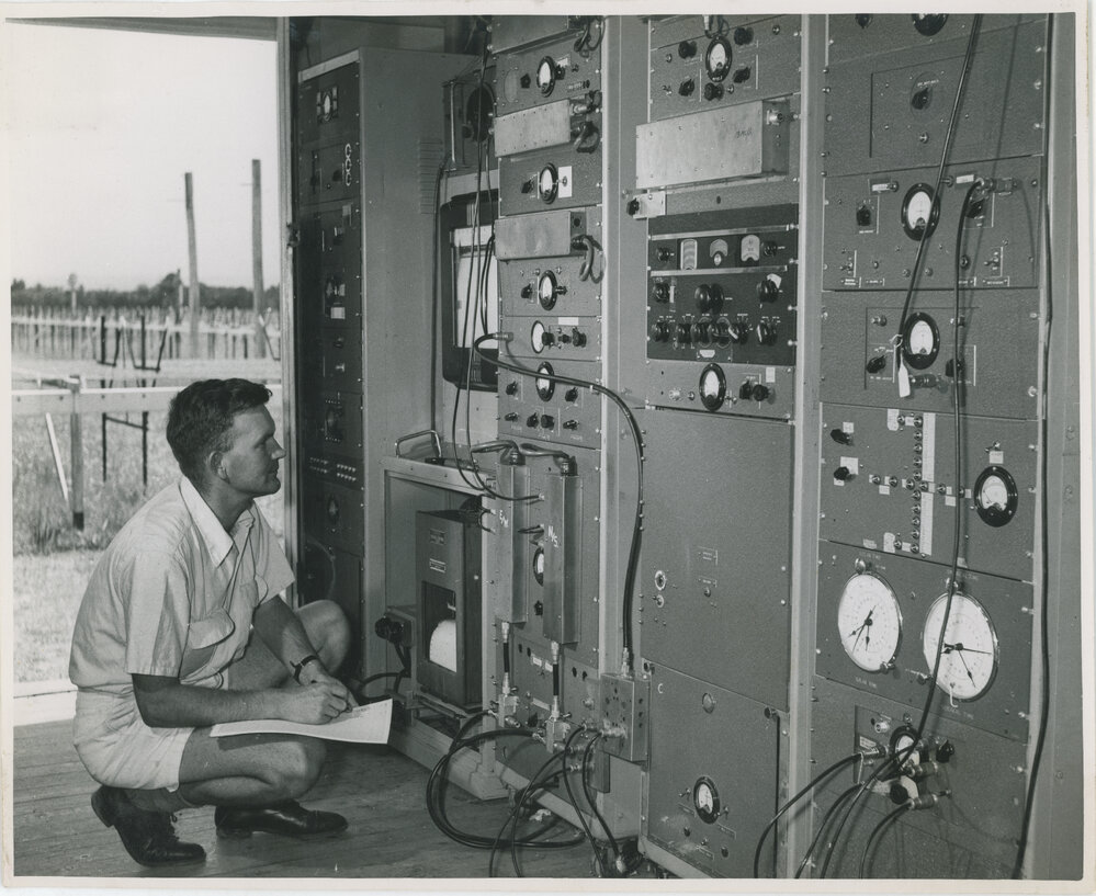 Monitoring Equipment of the Mills Cross Radio Telescope