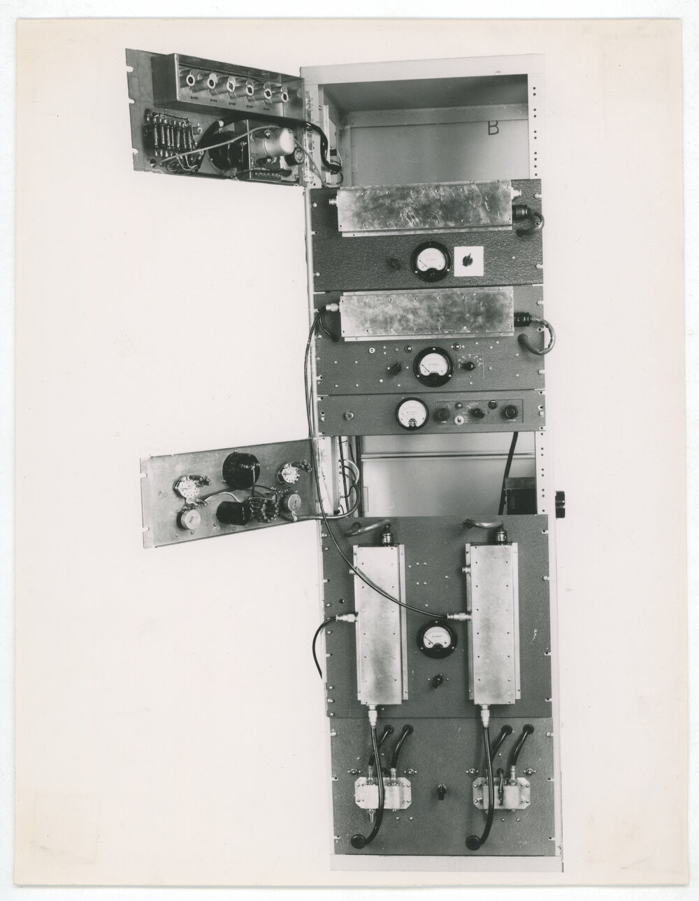 Mills Cross Radio Telescope Equipment