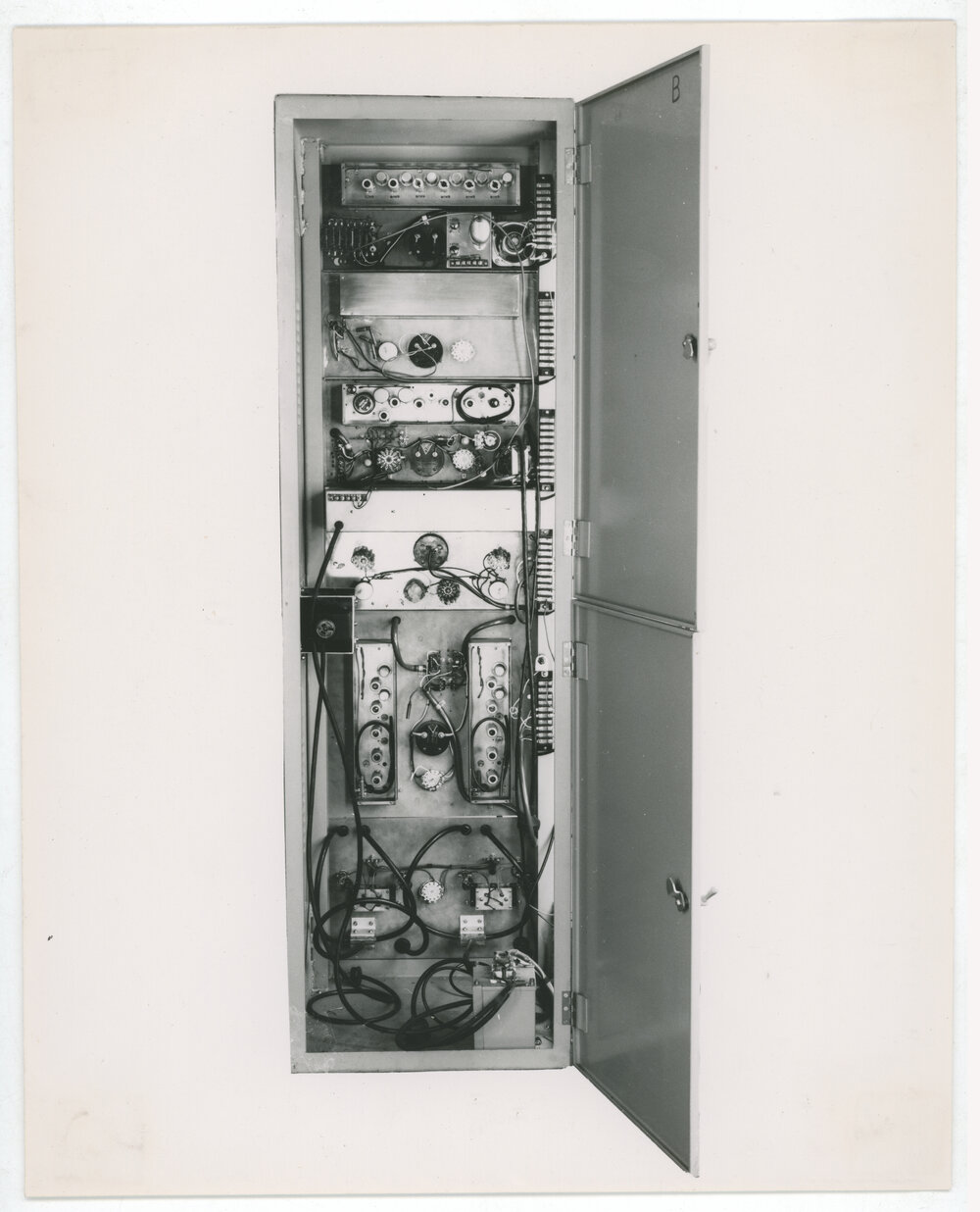 Mills Cross Radio Telescope Equipment