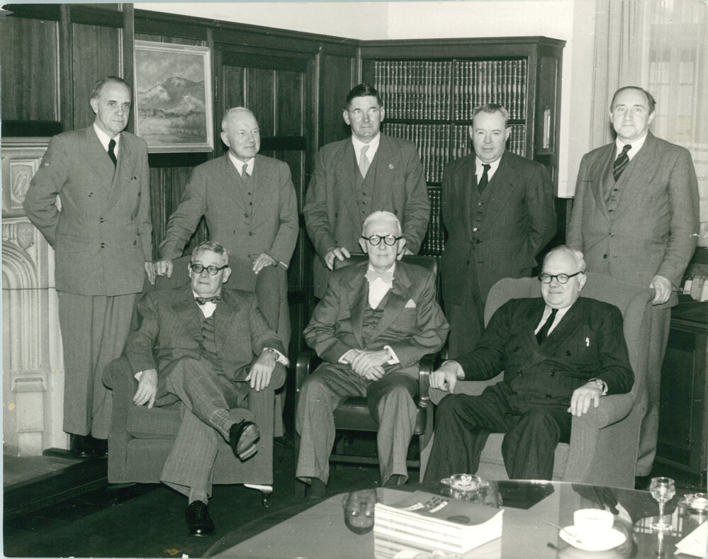 Meeting of the NSW State Cancer Council in the Vice Chancellor's Room