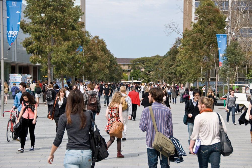 Students on Eastern Avenue,  Looking Towards City Road