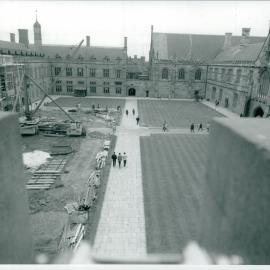Construction of Cloisters in Quadrange