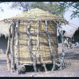 Round Woven Structure