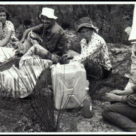 Lunch at the Myall Lakes Botany Excursion