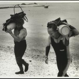 Professor Tony Larkum (r) with Dr Alan Millar, Royal Botanical Gardens, at One Tree Island Field Station