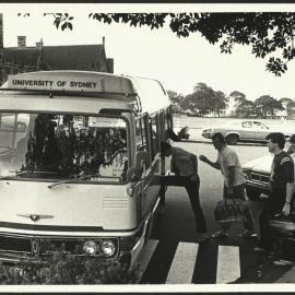 Students Using the free University Bus Service from Fisher Library to Redfern Station and the Colleges
