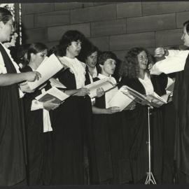 Sydney University Musical Society (SUMS) Choir in Great Hall for Orientation/O Week