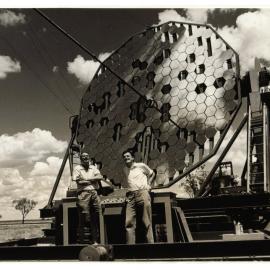 Professors EP Ney and Hanbury Brown with the Interferometer in Narrabri