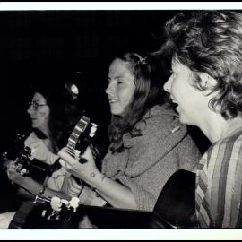 Roni Holland, Jane Chrystal and Belinda Pellow in The Botany Bush Band