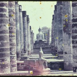Statues at Sukhothai