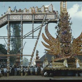 Construction of a Ngaben Bade