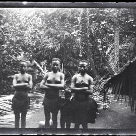 [Manum Island, New Guinea] A’ena, Roro and Tou at Auro’abia’s Homestead