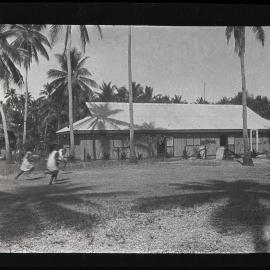 [Narau Island] Practicing for the Sports. Girls Racing