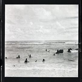 [Narau] Children Playing on the Reef at Anibari by with Toy Canoes
