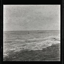 [Narau] Canoes out Fishing