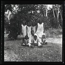 [Narau] Detudamo, his Wife and Six Younger Children