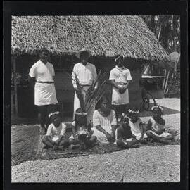 [Narau] Domawaije, his Daughter, Son-in-Law, ? Son, and Grand­ Children