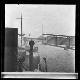 [Narau] Loading Phosphate into the Trentbank. The Right Arm of the Cantilever Loading the Forward Hold.