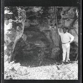 [Narau] The Cave now Blocked up with Soil, where One of the Two Original Deboe Women Lived (in Boe Dist[rict])