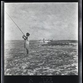 [Narau] Another Woman Removing her Catch from the Hook