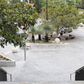 View from Keith Murray Footbridge of Eastern Ave at City Road