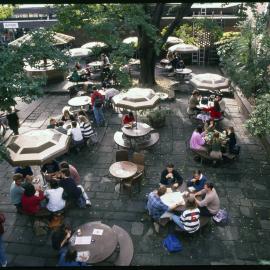 Students Relaxing in Holme Courtyard