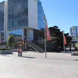 Life, Earth And Environmental Sciences Building 