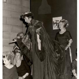 Actors in Annual Production of Medieval and Early Renaissance Plays