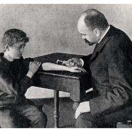 Macleay Museum Exhibition of Psychological Research Apparatus